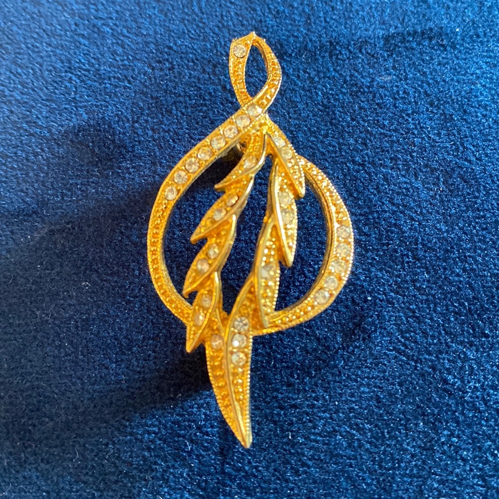 Gold Brooch with Rhinestones - Picture 3 of 4